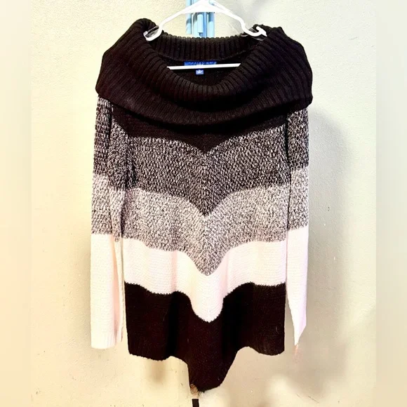 Elle Black and White Cowl Neck Sweater - Picture 2 of 8